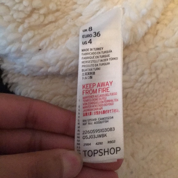 MOTO Cropped Borg Denim Jacket - Picture 7 of 8